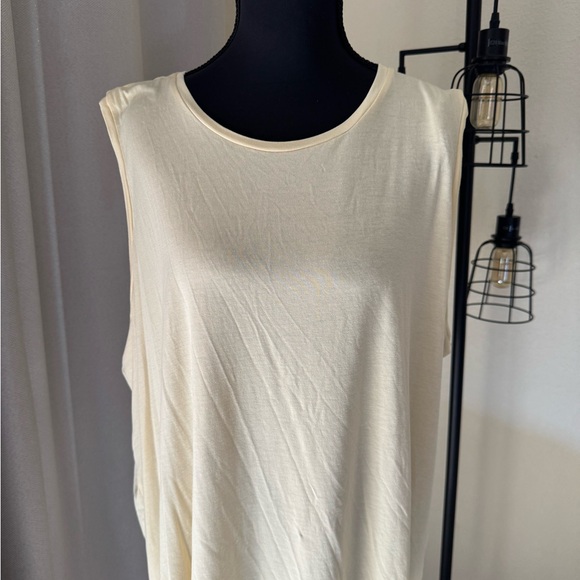 Eileen Fisher Size 2X Georgette Butter Yellow Crepe Ballet Neck Tank - Picture 2 of 6